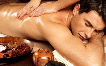 Oil Massage Parlour in Noida Sector 18